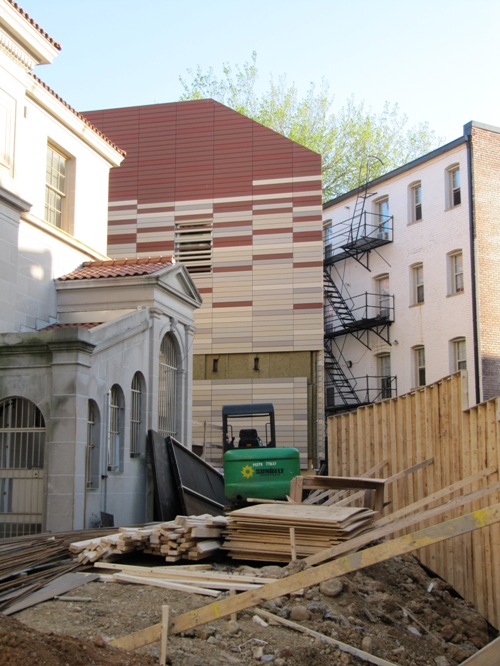 New wing of the Mount Pleasant Public Library under construction, Mount Pleasant, Washington, D.C., 13 April 2012